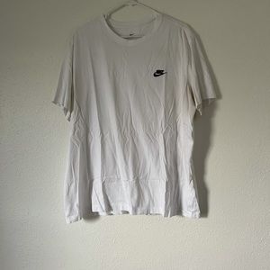 Men’s Nike Sportwear Club T Shirt